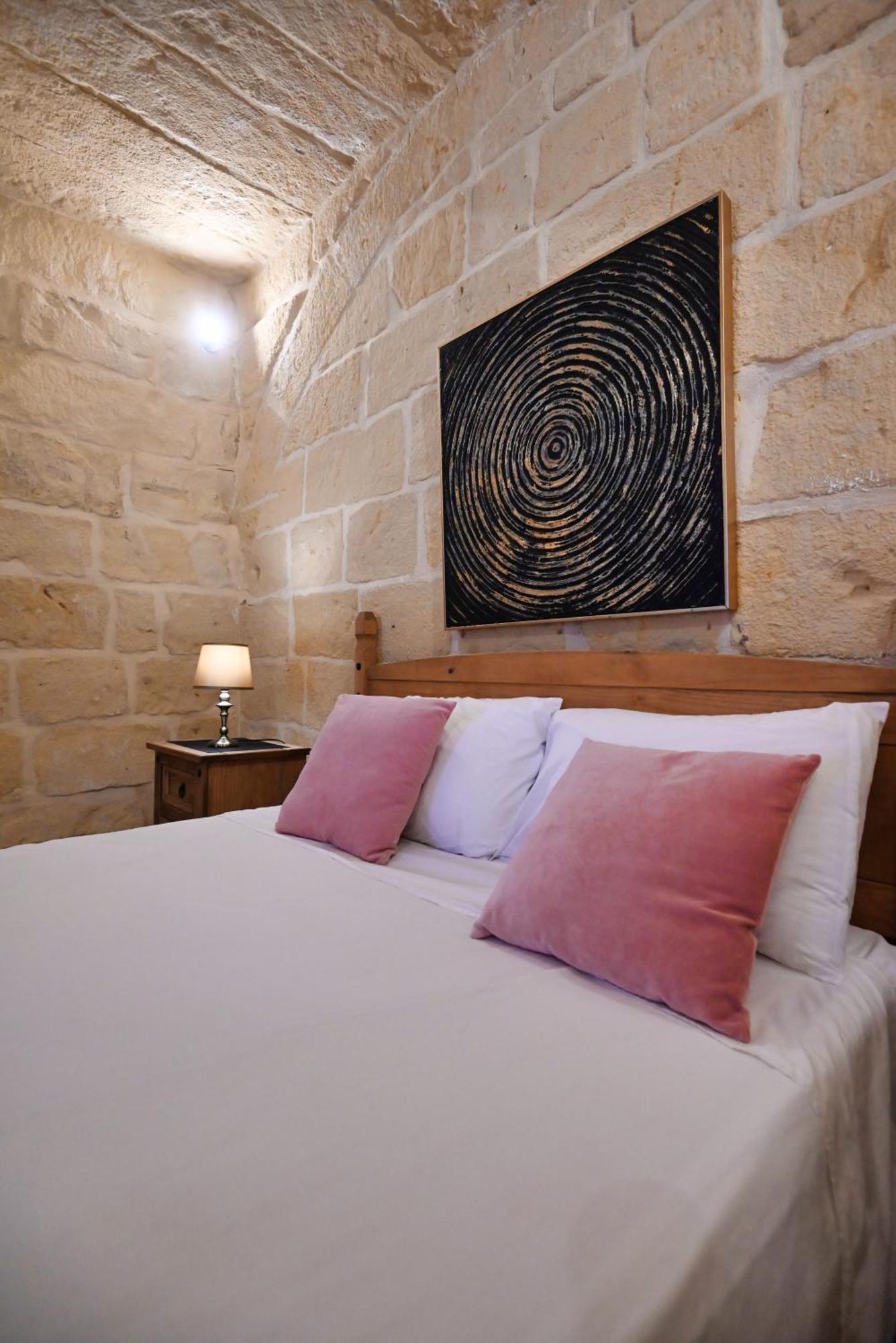 The Cloisters Bed And Breakfast Xagħra Dış mekan fotoğraf